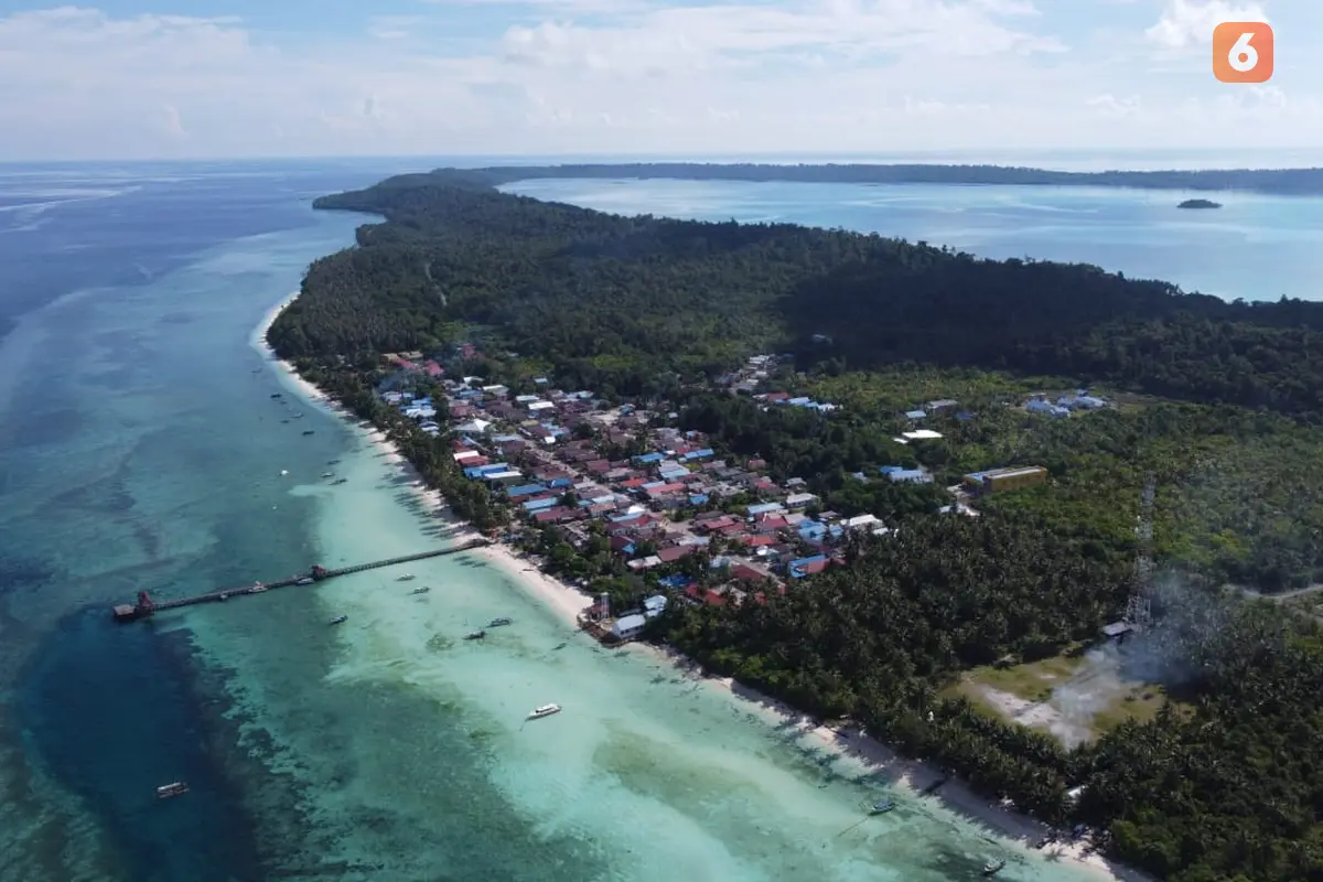 Keindahan Pulau Maratua