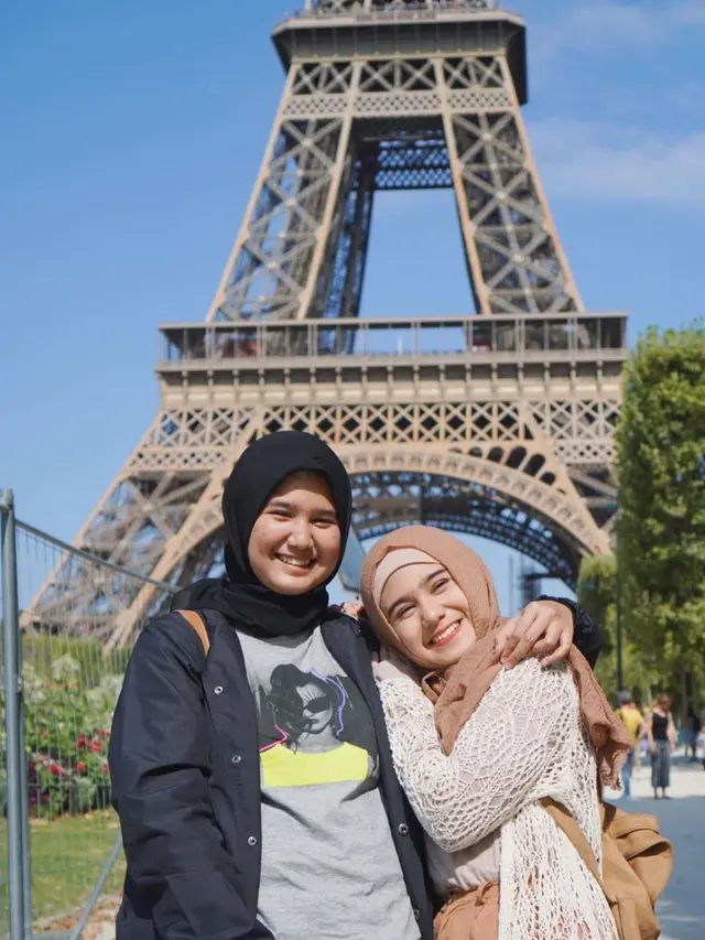 Potret Tissa Biani dan kakak. (Sumber: Instagram/tissa_biani)