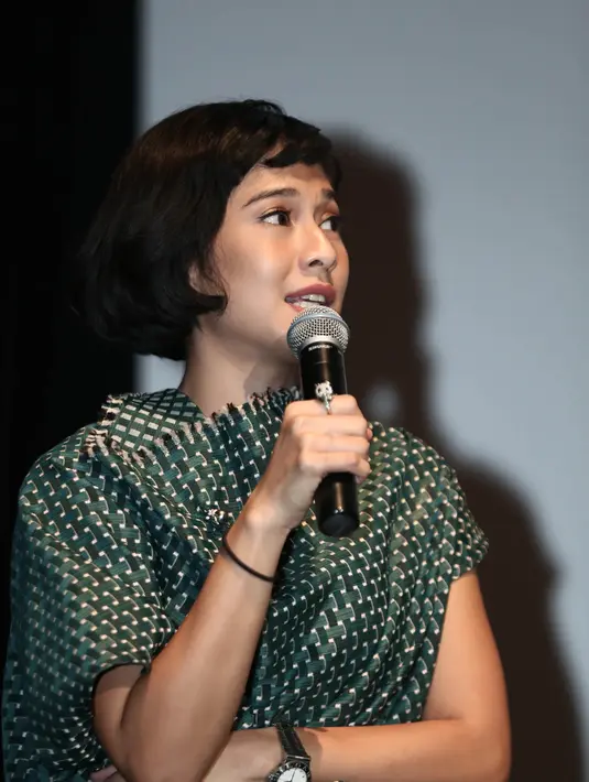 Meski sempat pasrah, tapi ia mengaku bangga dengan peran apapun yang diberikan bermain dalam film yang mengangkat kisah tokoh idolanya tersebut. (Galih W. Satria/Bintang.com)