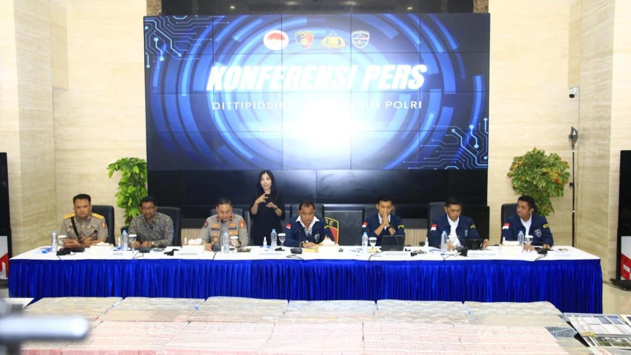 FOTO: Bareskrim Polri Sita Rp 286,2 Miliar dari Penindakan Judi Online 2025