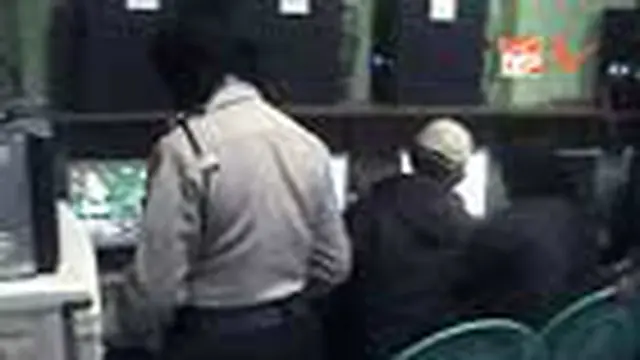 Warnet di Depok Dirazia Polisi