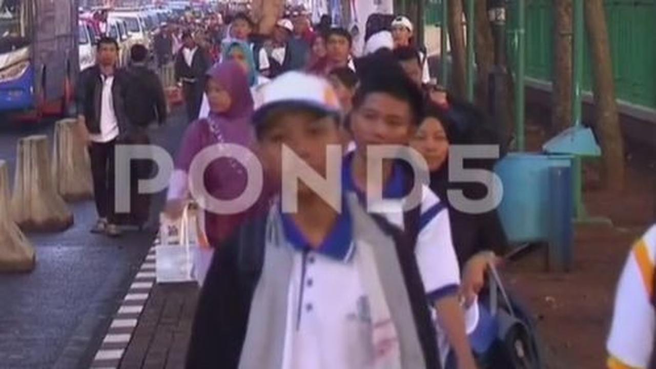 Acara mudik tersebut dilaksanakan dengan menggunakan armada bus yang diberangkatkan ke beberapa kota di Indonesia.