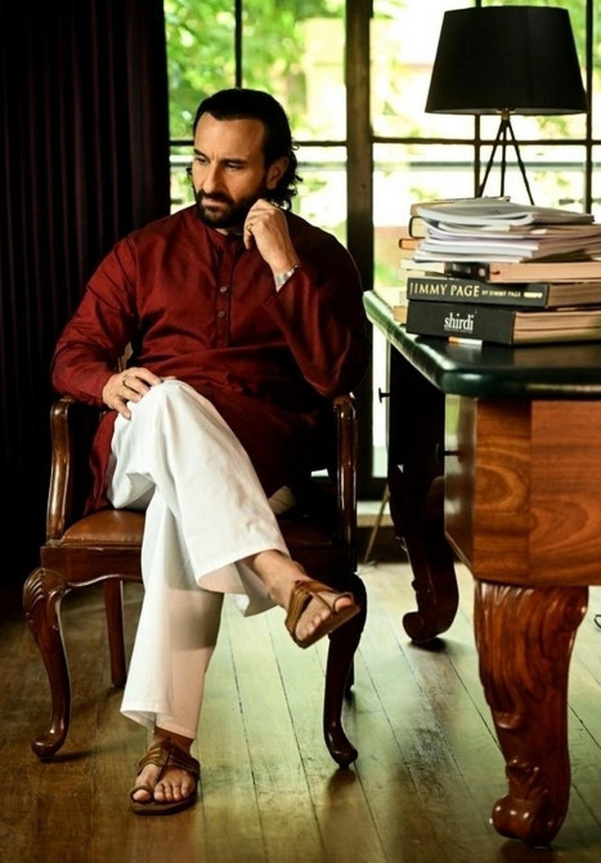 Pelayan Saif Ali Khan dan Kareena Kapoor Diduga Bantu Perampok Menyusup ke Rumah Mereka