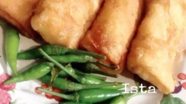 Ilustrasi Sosis Solo dengan Rawit