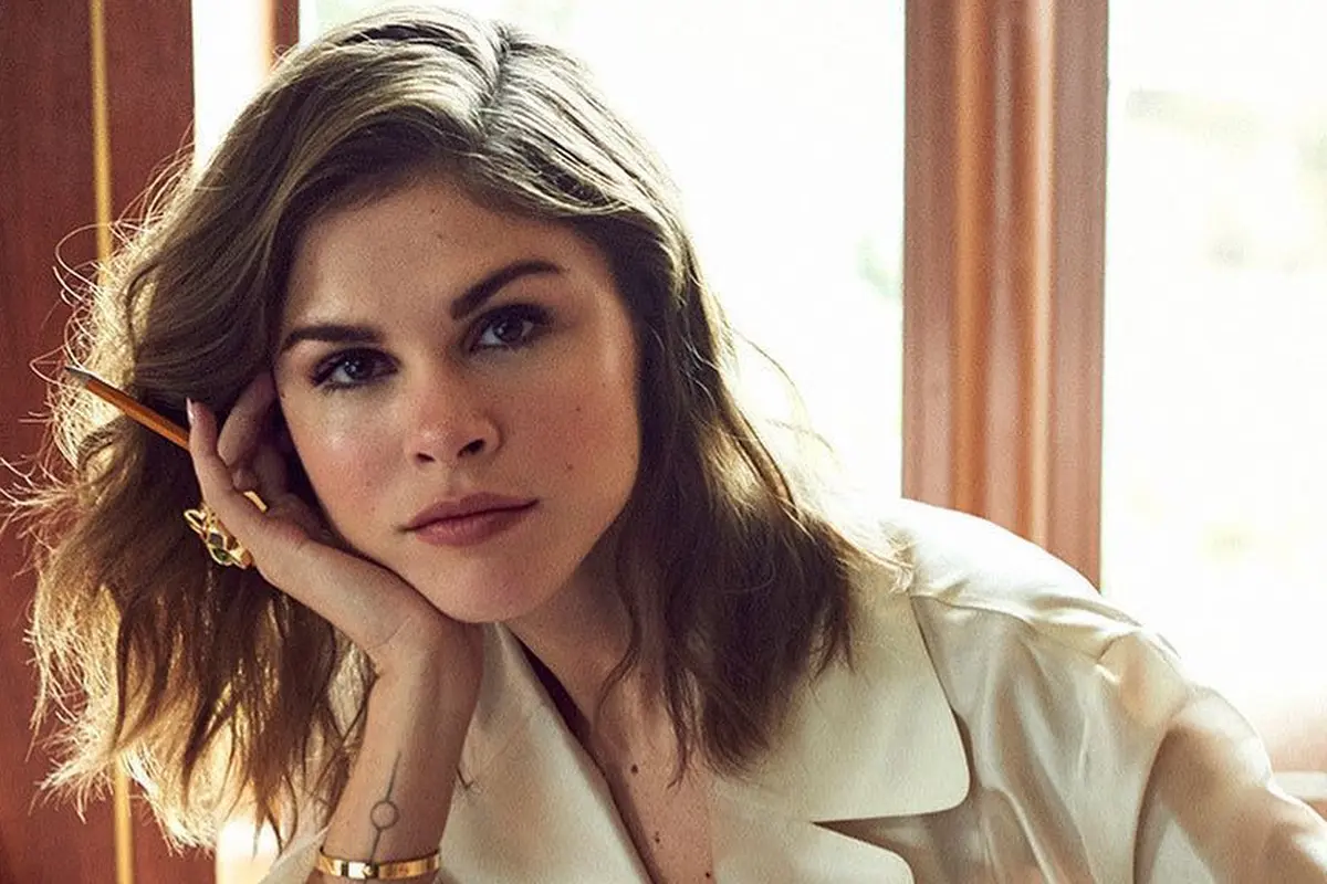 [Fimela] Kisah Sukses Emily Weiss yang Mampu Masuk Daftar Forbes 30 Under 30