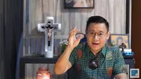 Dukungan untuk Orang yang Kesusahan ala Pastor Teraktif di Medsos