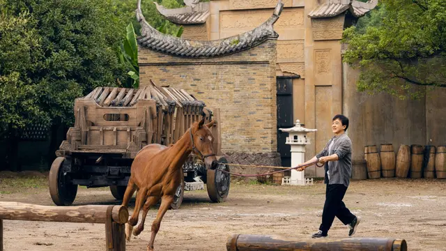 Salah satu adegan dalam film Ride On. (Foto: Dok. Alibaba Pictures)