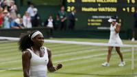 SUSAH PAYAH - Serena Williams harus bersusah payah untuk menginjak babak ketiga Wimbeldon 2015. (REUTERS/Stefan Wermuth)