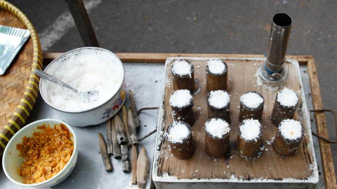 Kue Putu (Foto: Liputan6/ Fajar Abrori)