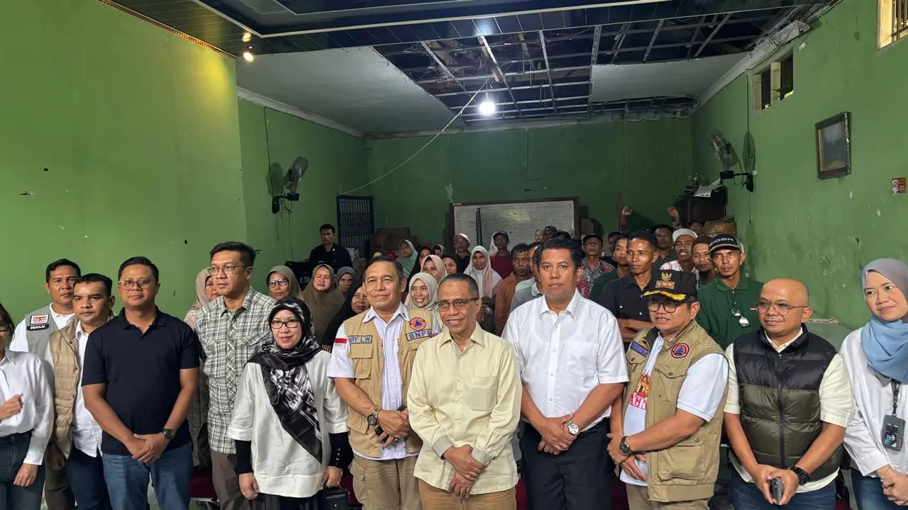 Tim BNPB bersama PT PNM mengunjungi hunian sementara di Kecamatan Palembayan dan Kecamatan Tanjung Raya.