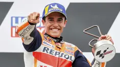 Pembalap Marc Marquez bereaksi setelah memenangkan balapan MotoGP di Sirkuit Sachsenring, Hohenstein-Ernstthal, Jerman, Minggu (20/6/2021). Marc Marquez mempertegas status sebagai raja Sachsenring usai memenangkan MotoGP Jerman 2021. (Jan Woitas/dpa via AP)