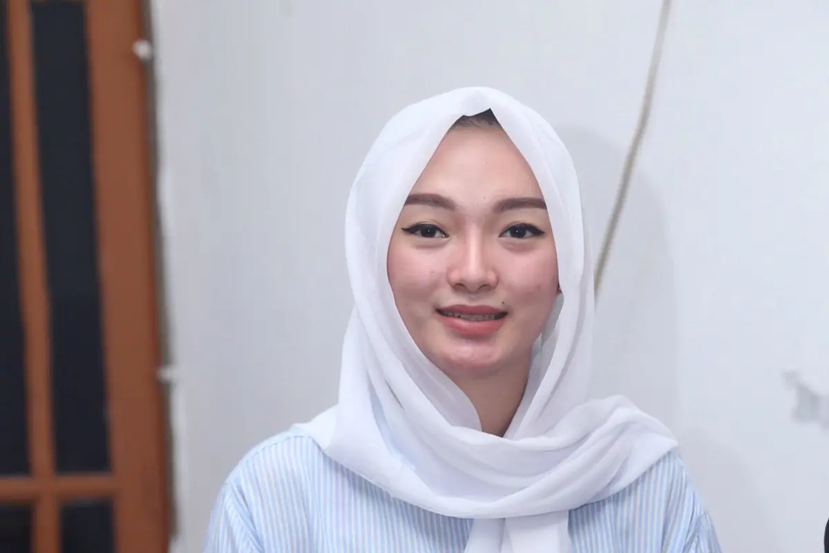 [Bintang] Zaskia Gotik  