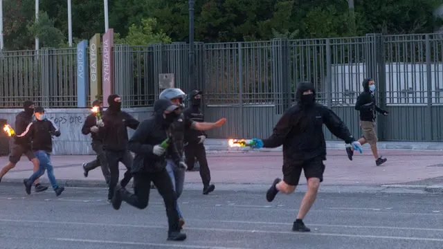 ilustrasi demo di Yunani