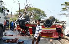 Mobil Damkar Terguling di Pangkep, 2 Petugas Meninggal Dunia