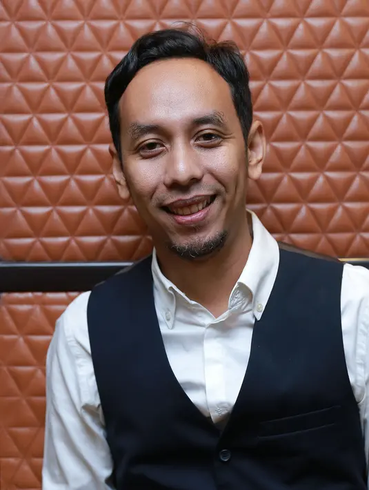 Diakui Pongki bahwa sebenarnya ide untuk membuat album dengan konsep seperti itu sudah lama.  Ia sempat berpikir untuk menggunakan email sebagai sarana peredaran dan penjualan album rahasianya tersebut. (Galih W. Satria/Bintang.com)