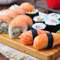 Yuk, cicipi masakkan autentik Jepang di 14 restoran ini!