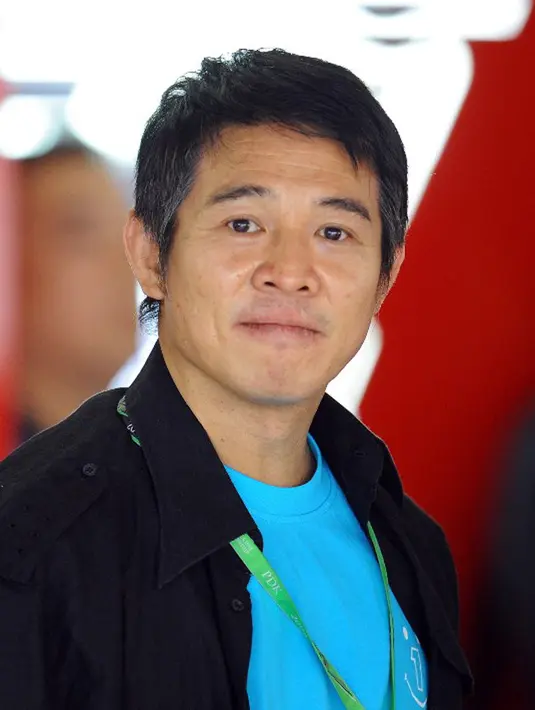 Hyperthyroid merupakan berlebihnya hormon tiroksin yang dihasilkan oleh kelenjar tiroid yang berada di dalam tubuh. Bentuk tubuhnya pun saat ini memang terlihat lebih kurus dari biasanya. (AFP/Bintang.com)