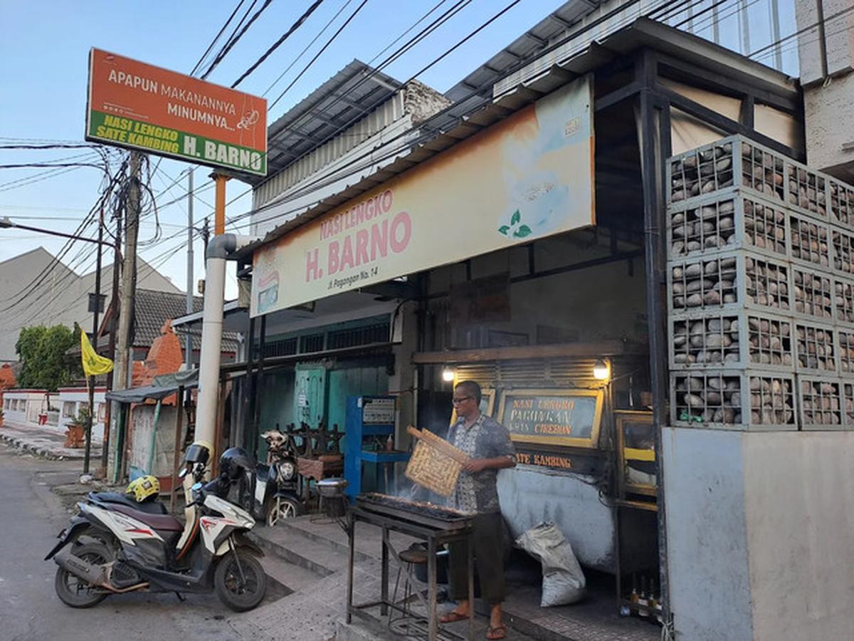 Nasi Lengko H. Barno