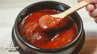 Saus Gochujang/YouTube/Masakdong with Mamabrins