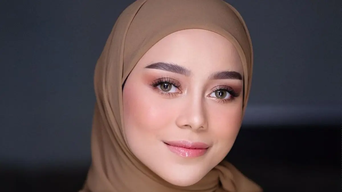 Make up natural clearance hijab
