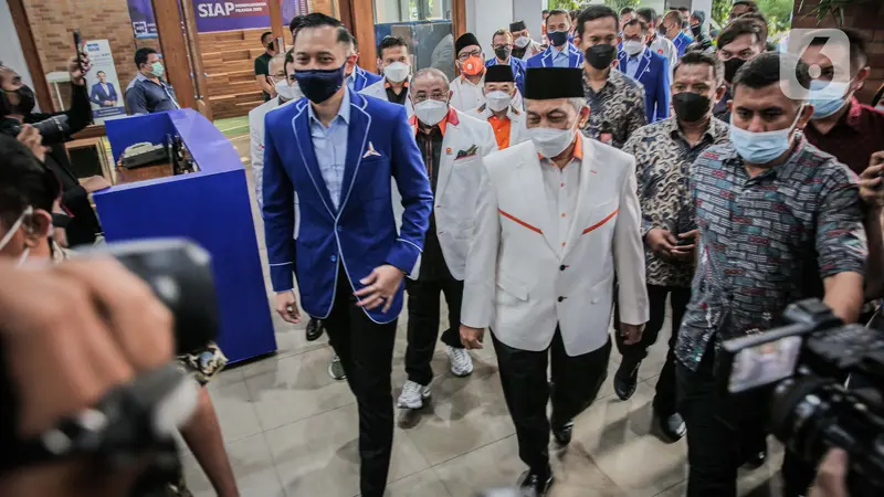 Petinggi Partai PKS sambangi Markas Demokrat