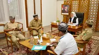 Bupati Ipuk Rapat dengan Wamenpar untuk Mendorong Optimalisasi Konektivitas Pariwisata Banyuwangi - Bali