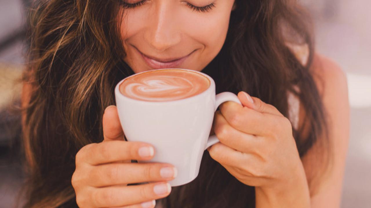 Waktu yang Tepat Minum Kopi, Benarkah hanya Pagi Hari? Cek Faktanya