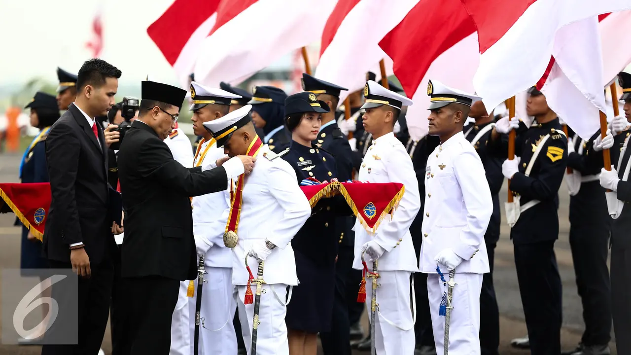 20160908-Menteri-Perhubungan-Lantik-Perwira-Transportasi-Jakarta-Budi-Karya-Sumadi-FF