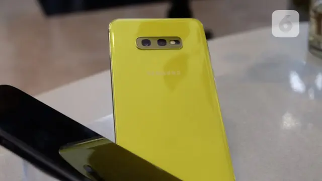 Samsung Galaxy S10e. Liputan6.com/Andina Librianty