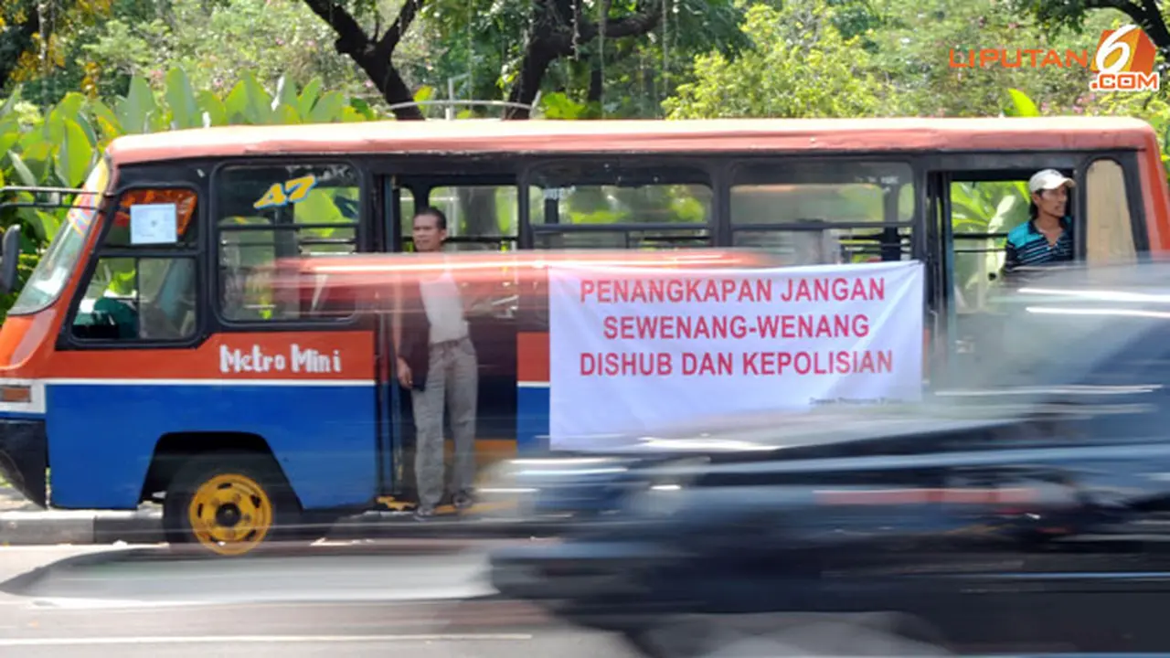 metromini-kandang-130829c.jpg