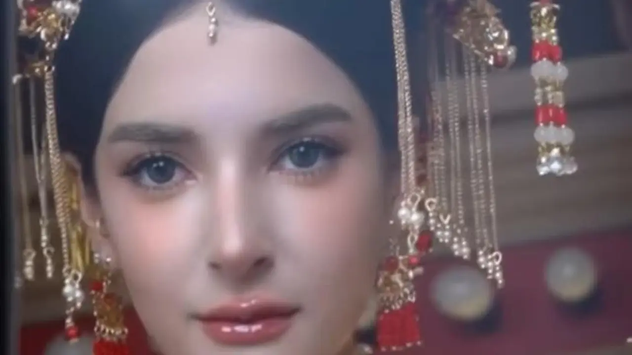 Punya Paras Arab, Pesona Tasya Farasya Dipulas Makeup Bak Pengantin China