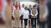 Penampilan Menteri Luar Negeri RI Retno Marsudi kembali jadi sorotan usai kehadirannya dengan menggunakan sepatu dengan warna yang berbeda.