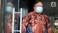 Menteri Riset dan Teknologi / Kepala Badan Riset Teknologi Inovasi Nasional (BRIN) Bambang Brodjonegoro usai melakukan pertemuan di gedung KPK, Jakarta, Selasa (16/6/2020). Pertemuan membahas mengenai hal terkait pendanaan penelitian riset teknologi inovasi. (merdeka.com/Dwi Narwoko)