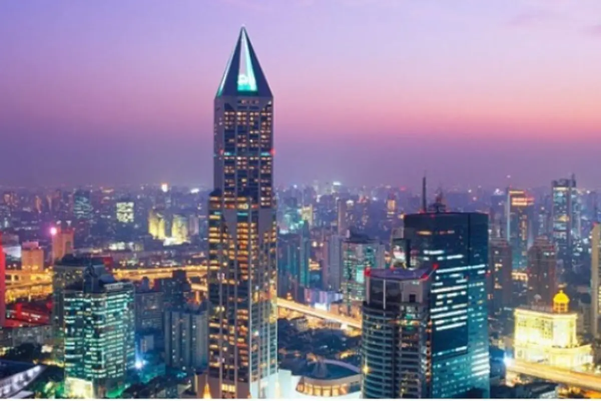 Hotel JW Marriott di Gedung Tomorrow Squarea, Shanghai, Tiongkok  ini menjadi tempat perpustakaan tertinggi di dunia.Gemar Baca, Yuk Kunjungi Perpustakaan Tertinggi di Dunia 