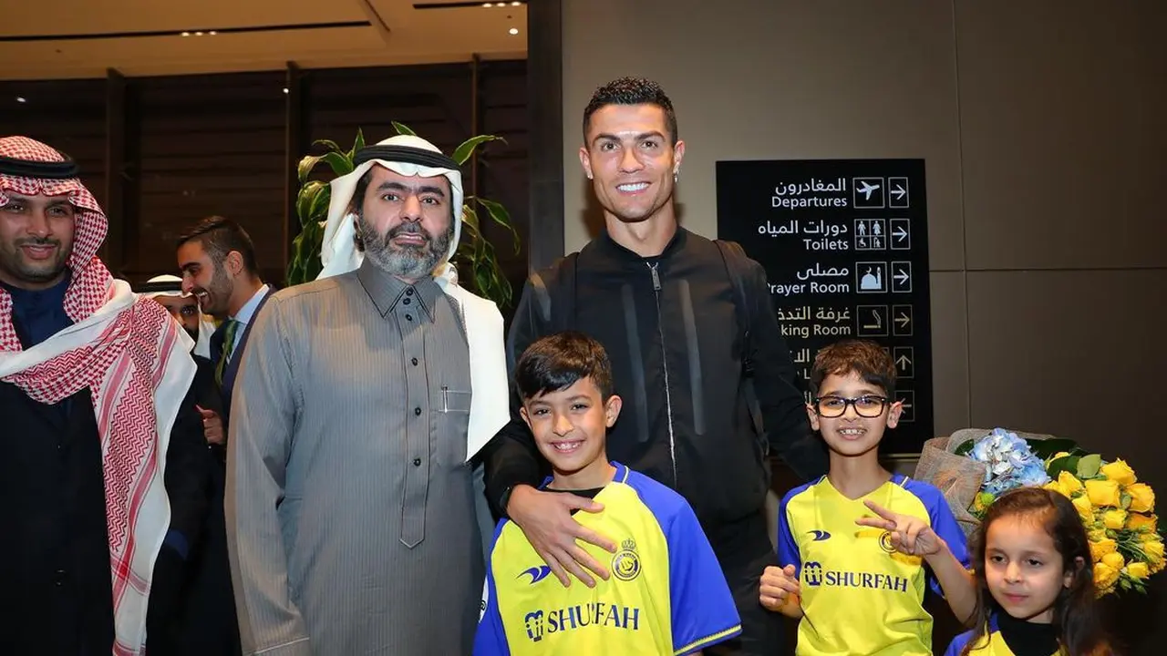 FOTO Cristiano Ronaldo Tiba di Markas Al-Nassr
