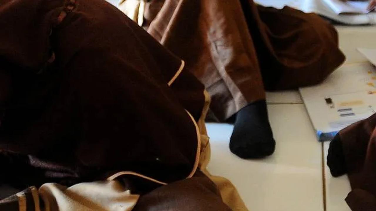 Hanya dua ruangan yang dipakai untuk KBM yakni ruang laboratorium dan musola.