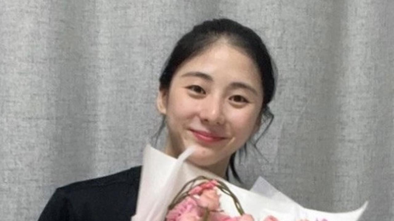 Tak hanya di lapangan voli, sosok Park Hye-min juga populer di media sosial. Ia kerap mengunggah kesehariannya di akun Instagram. Parasnya yang cantik disebut bak artis Korea Selatan.