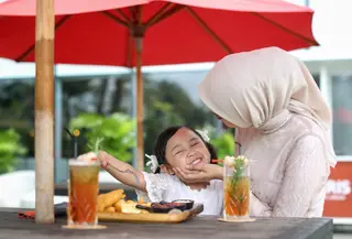 5 Tips Membesarkan Anak yang Sehat Secara Emosional./Copyright Fimela/Adrian Putra