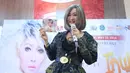 Inul Daratista mengaku kalau albumnya ini sempat tertunda. Empat tahun silam Inul meluncurkan album. Dalam album The Best Of Inul, 10 lagu dipersembahkan bagi pecinta musik. (Andy Masela/Bintang.com)