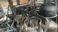 3 Mobil Hangus Terbakar di Kolong Rel Kereta Karang Anyar Jakpus, Ini Dugaan Penyebabnya