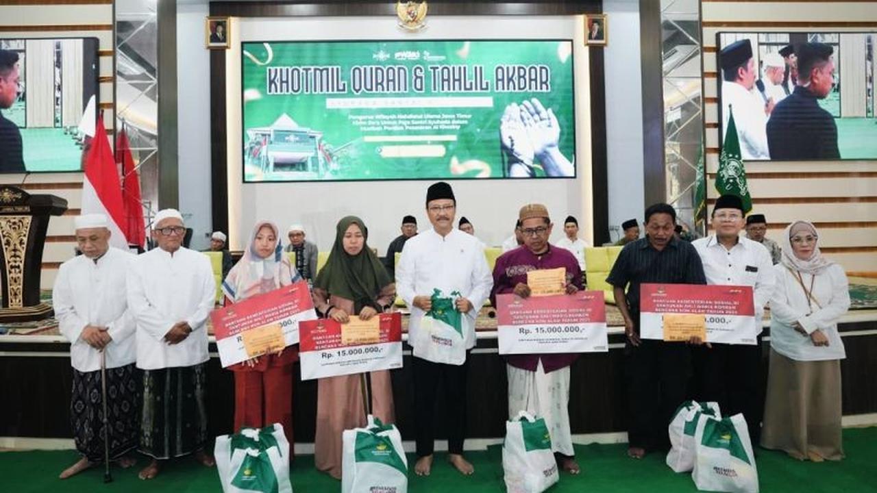 Tragedi Mushola Runtuh: 17 Santri Al Khoziny Wafat, Menteri Sosial Serahkan Kompensasi Rp15 Juta per Keluarga