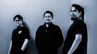 Teeloe Band diperkuat Iskandar Firdaus, Ajie Jamaludin, dan Wildan Ihsana. Mereka merilis album Masa Lalu setelah pemanasan lewat lagu &ldquo;Kebohongan Hati.&rdquo; (Foto: Dok. Manajemen Teeloe Band)