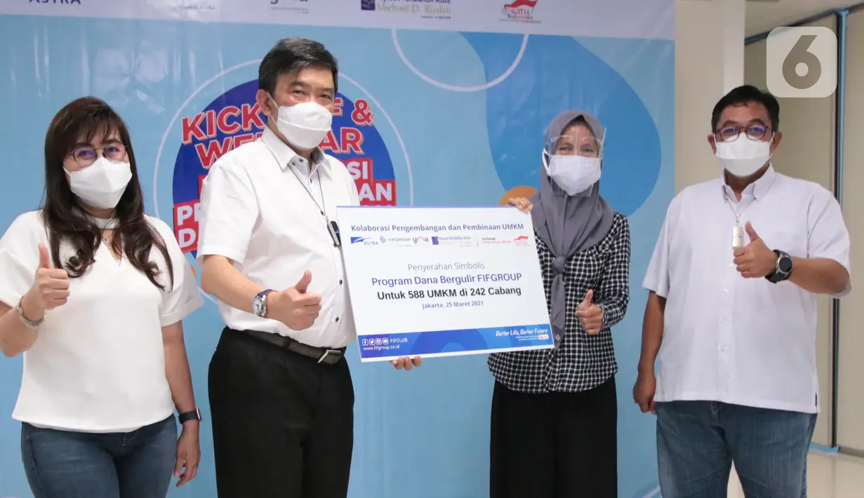 Sebagai bentuk dukungan terhadap program pemerintah dalam pengembangan dan
pembinaan UMKM di masa pandemi, PT Federal International Finance (FIFGROUP) menyelenggarakan Kick Off yang dirangkai bersamaan dengan Webinar bertajuk Kolaborasi Pembinaan dan Pengembangan UMKM. (Liputan6.com/Pool/FIFGroup)
