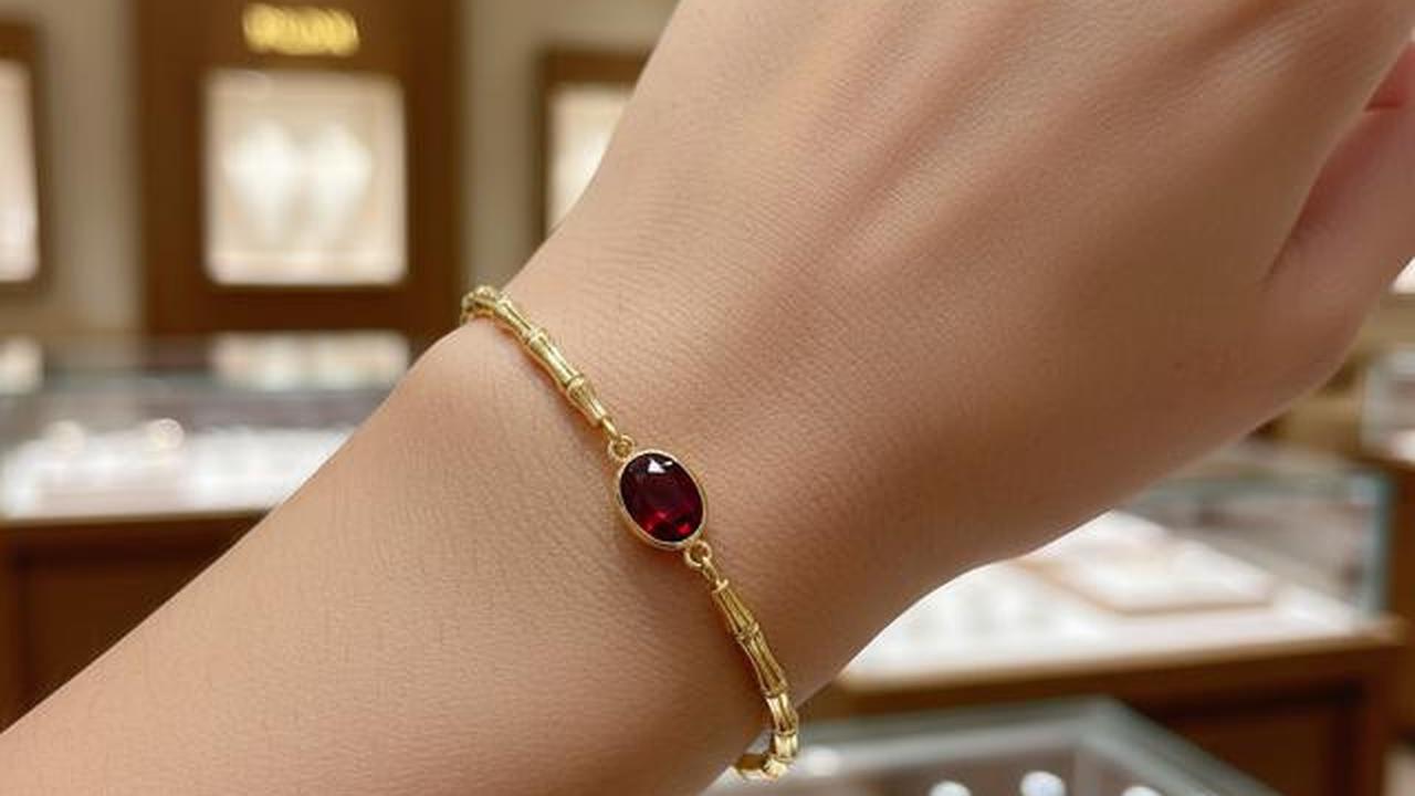 10 Model Gelang Emas Bambu Kombinasi Batu Alam, Perpaduan Etnik Modern Elegan