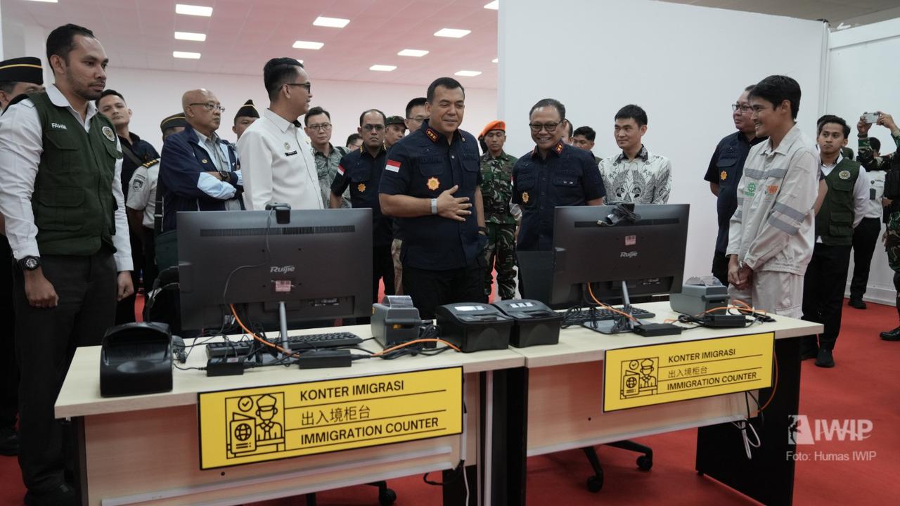 Wamen Imipas Kunjungan ke Halmahera: Cek Layanan Keimigrasian di Bandara Khusus Domestik IWIP