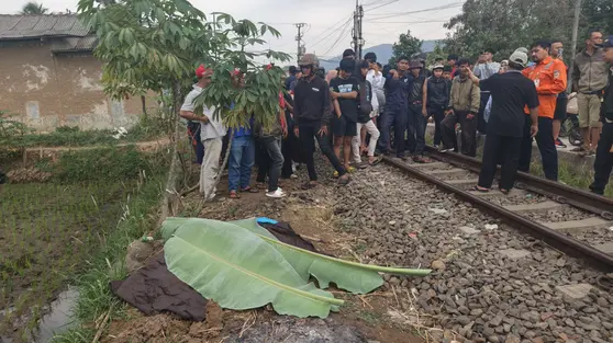 Lansia Tewas Usai Tertabrak Kereta, KAI Buka Suara