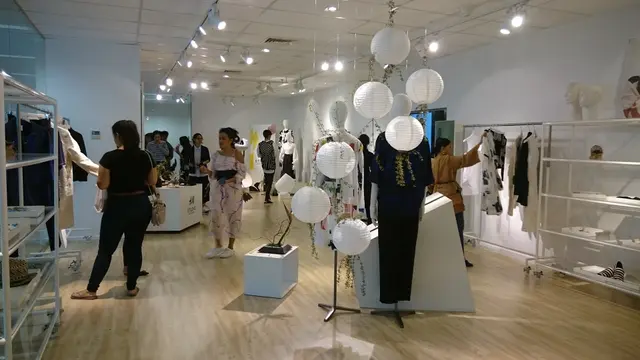 Koleksi busana H&M bernuansa Jepang