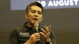 Presiden Direktur Maybank, Taswin Zakaria, saat konfrensi pers lomba lari Maybank Marathon 2020 di Sentra Senayan, Jakarta, Rabu (5/2). Gelaran Maybank Marathon ke-9 ini diadakan di Bali.(Bola.com/Yoppy Renato)