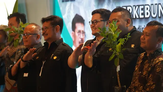 Kementan Fokus Targetkan Tanam Satu Juta Batang Kelapa Sesuai Arahan Presiden