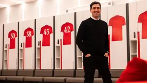 Iraola Belum Puas dengan Skuad Liverpool, Minta FSG Datangkan Pemain Baru